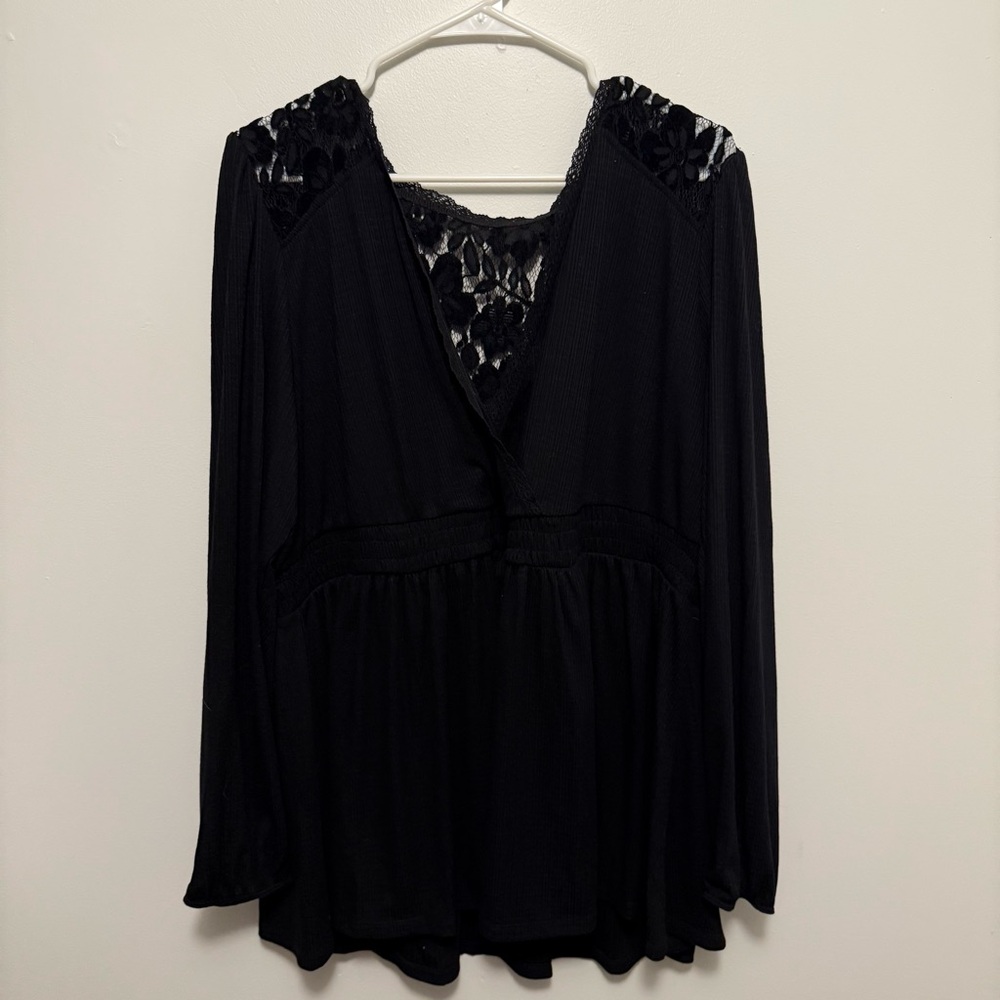 Torrid surplice lace yoke top NWT